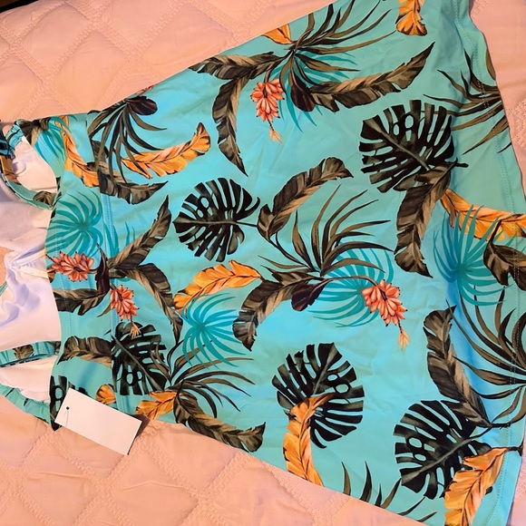 Swimdress from MeetCurve - Picture 2 of 6